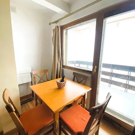 Apartment Balcon A Pistas